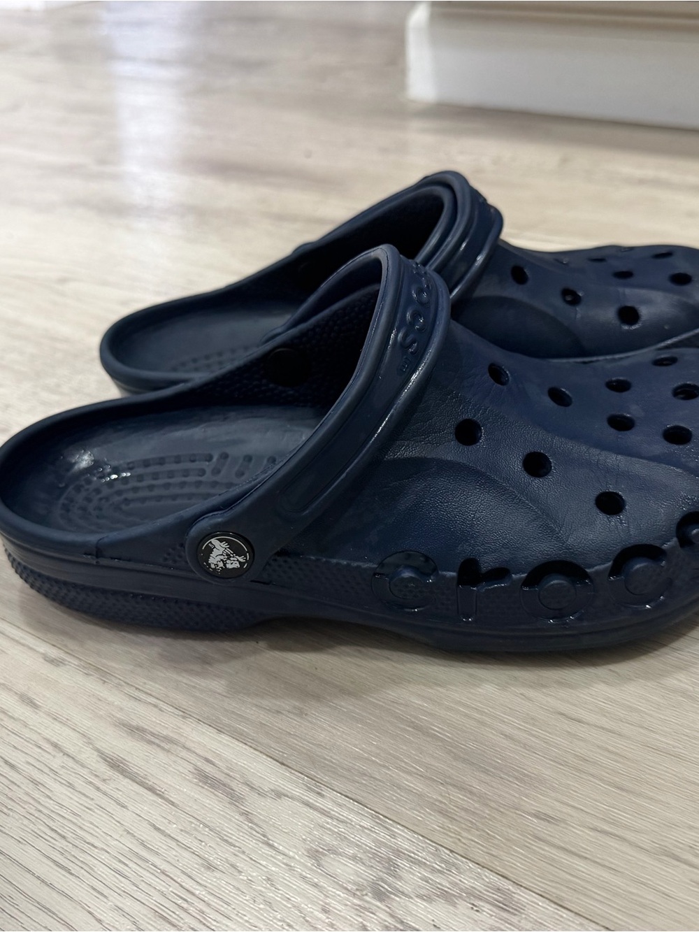 CROCS Classic Navy Slip-On Clog Sandals
